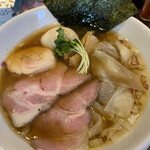 ヌードルズキッチン ガナーズ - 特製中華そば