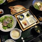 四季彩の宿 ふる里 - 朝食が揃ったところ