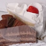 不二家 - プレミアムショートケーキ（国産苺）、チョコ生ケーキ