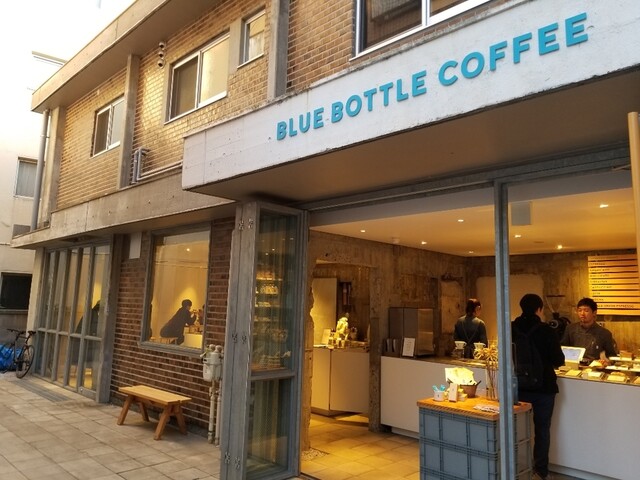 ブルーボトルコーヒー 三軒茶屋カフェ Blue Bottle Coffee 三軒茶屋 コーヒー専門店 食べログ
