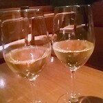 TREES イタリアン アンド バーラウンジ - 白ワイン