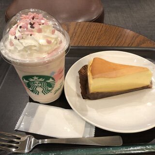 By Shiho59 スターバックスコーヒー すすきのイトーヨーカドー店 Starbucks Coffee すすきの カフェ 食べログ