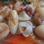 Ryuugen - 中華料理 龍源 ＠船堀 広東刀削麺に使われる海鮮具材など