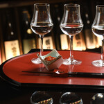 日本酒Bar 香林 - ドリンク写真:5つ星プレミアム飲み比べセット