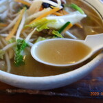 麺や一発 - スープ