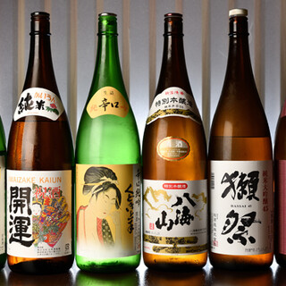 We receive seasonal sake from time to time. Standard drinks are also available.