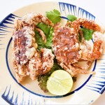 ベトナム料理　會安食堂 - ソフトシェルクラブの唐揚げ