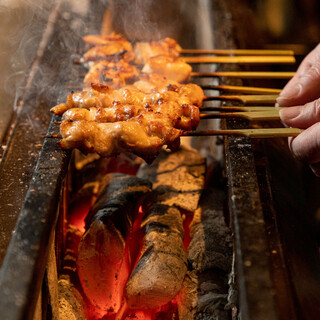 [Yakitori (grilled chicken skewers)] Charcoal-Yakitori (grilled chicken skewers) 1 piece starts from 240 yen