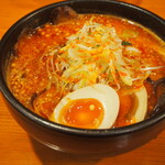 吉山商店 - 料理写真:焙煎辛みそ 特上チャーシューめん ＆ 半熟味玉