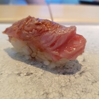 鮨 なんば 日比谷 - トロ　40℃/24℃　　舎利の温度/種の温度