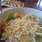横浜ラーメン - 同じような写真を何枚も撮ってしまう。この気持ち、みなさん分かってくれますよね。