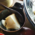 Kyougetsu - すべてのランチに出来立て豆腐付き