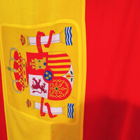 びいどろ 銀座店 - スペインの旗？