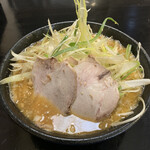 味噌ラーメン祐華 - 濃厚背脂味噌¥790味ねぎ¥100