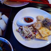 リュクス ダイニング ハプナ - お寿司はいか まぐろ  つぶ
                    蟹   海老が チラリと 見えてます