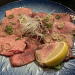 焼肉 一郎 - タン3種盛り