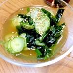 十八番 - ワカメと胡瓜の酢の物。