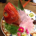 Shutei Akasaka Kanesaku - 金目鯛の姿造り