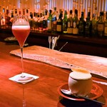 バー ル・サロン - ラズベリーのカクテル＆バナナのカクテル