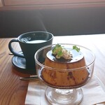 喫茶 nayuta - 自家製プリンとブレンドコーヒー