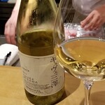 馳走 啐啄一十  - お酒③キュヴェ三澤・Blanc2017゜(白ワイン、山梨)
      葡萄品種:山梨県産無農薬栽培シャルドネ 100%
      厳選した飲食店のみに出荷する貴重な国産白ワイン
      ふひとが馳走啐啄一十さん経由で入手しで提供