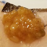 馳走 啐啄一十  - (16)あけがらし【米麹&醤油、味醂等に和辛子を合わせ、麻の実を入れたもの:山形県産】
      米麹が熟成した芳醇な甘み、和辛子の辛み、麻の実のカリッとした食感が良いですね。