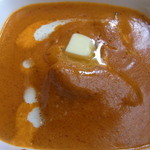 バターチキンだ、たしかに・・・露骨にバターが乗っている(^.^)