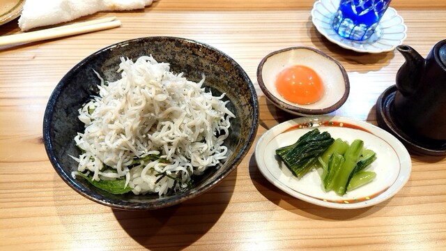 旬の魚と四季の日本酒 福島鈴庵 新福島 割烹 小料理 ネット予約可 食べログ 旬の魚と四季の日本酒 福島鈴庵 新福島 割烹 小料理 ネット予約可 食べログ
