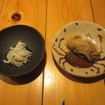 旬鮮彩鮨　豊のはなれ - 肴のラスト、・シラスのオイル漬け・厚岸ブランドの弁天かき