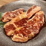 牛角 - 上ハラミタレ　690→345円