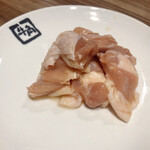 牛角 - 鶏もも(塩ダレ)　390→195円