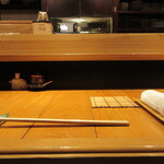 旬鮮彩鮨　豊のはなれ - カウンター席