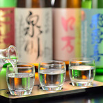 摺上亭大鳥　歩楽里 - ドリンク写真:夜の居酒屋タイムでは福島が誇る飲み比べセットが人気！