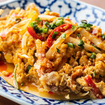 Stir-fried soft shell crab with egg curry