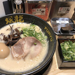 とんこつラーメン博多風龍 - 