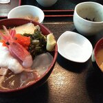 Ichibaryouri Karokou - 海鮮丼