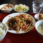 四川料理 ラーメィズ - レバニラ