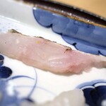 馳走 啐啄一十  - 炭火炙り白甘鯛(愛媛県八幡浜産、3日寝かせ)・・高級魚「白甘鯛」の旨みが凝縮された品。