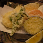 手打うどん すみた - 野菜天ぷら盛り合わせ