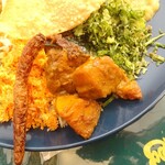 ロイヤルグリーン レストランアンドバー - 日替わりのカキカレー(サンボル他)