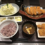 Tonkatsu Hamakatsu - ロースカツ（中）定食、チキンカツ追加