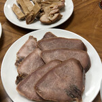 豚の味珍 - 胃
      舌