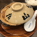 山本屋本店 - 味噌煮込みうどん