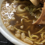 一条流がんこ総本家分家四谷荒木町 - タレ無しでも濃密にショッパ旨いスープ