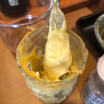 とんかつ しお田 - これこれ、辛みの少ないこの自家製マスタードがうまいんだ