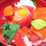 日本料理 重の家 - 特選漬け丼のアップ