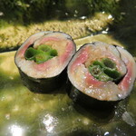 すし 波良 - 酢で〆た鰯の海苔巻