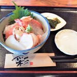 居酒屋 さんぼん木 - 海鮮丼７９０円（税込）