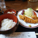 Yamaneko Ken - ホロホロ鳥のチキンカツ定食（1370円）
