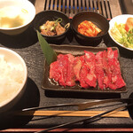 Jukusei Yakiniku Pondo - 